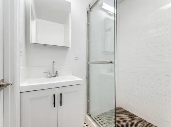 $10,000 | 231 East 60th Street, Unit 5 | Lenox Hill
