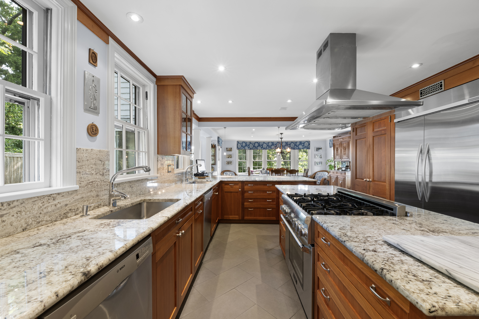 5022 Waldo Avenue Bronx, NY 10471 - Photo 7 of 49 Gallery Image 7
