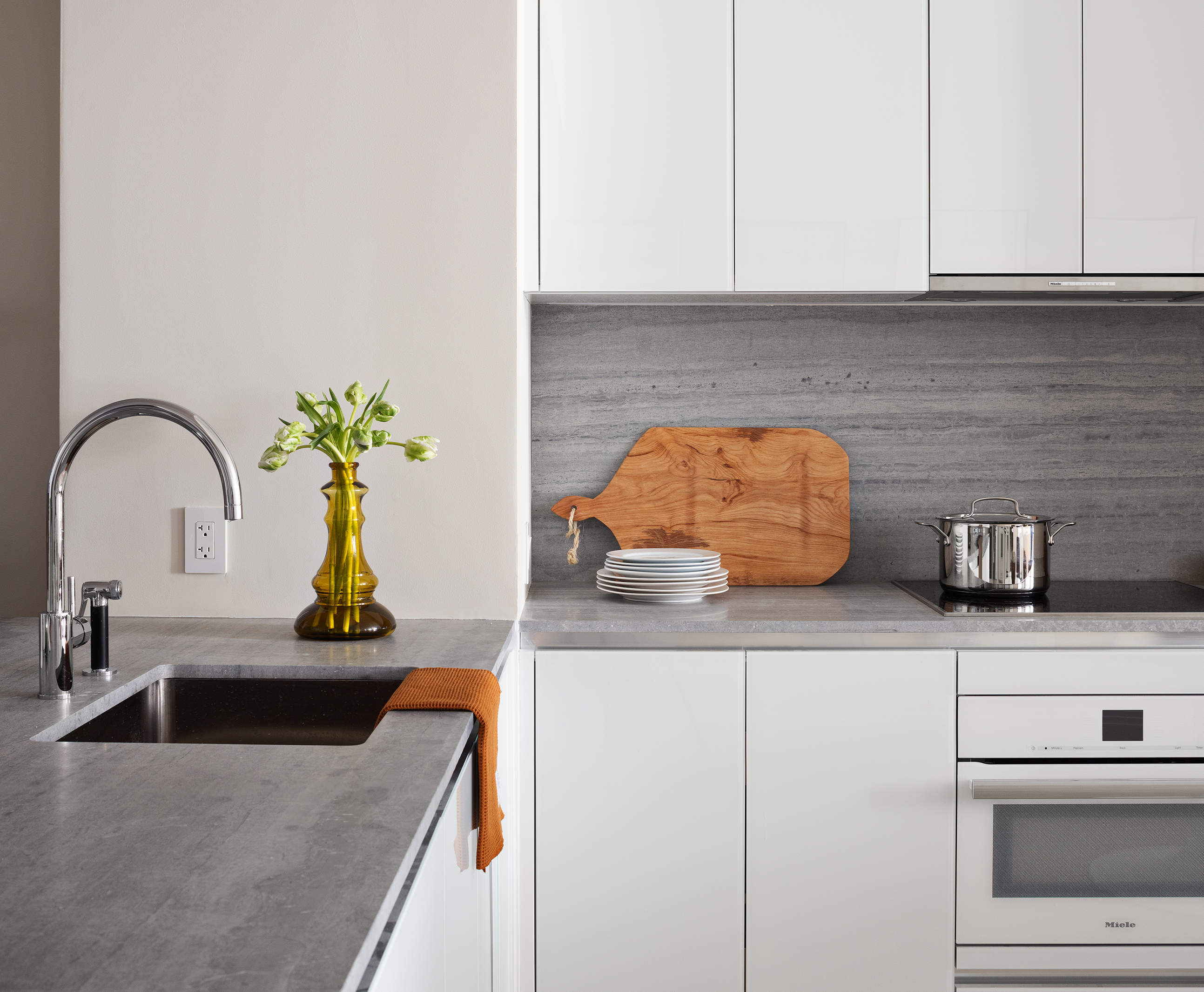 1 Wall Street, Unit 2411 Manhattan, NY 10005 - Photo 2 of 12