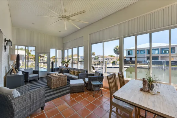 $1,475,000 | 4091 13th Way Northeast, St. Petersburg, FL 33703