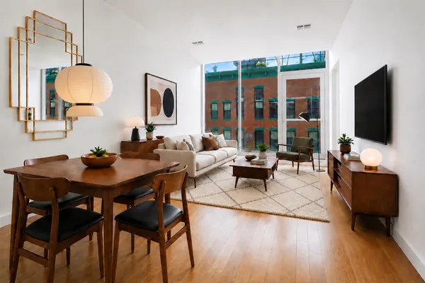 $6,000 | 165 North 10th Street, Unit 3D | Williamsburg