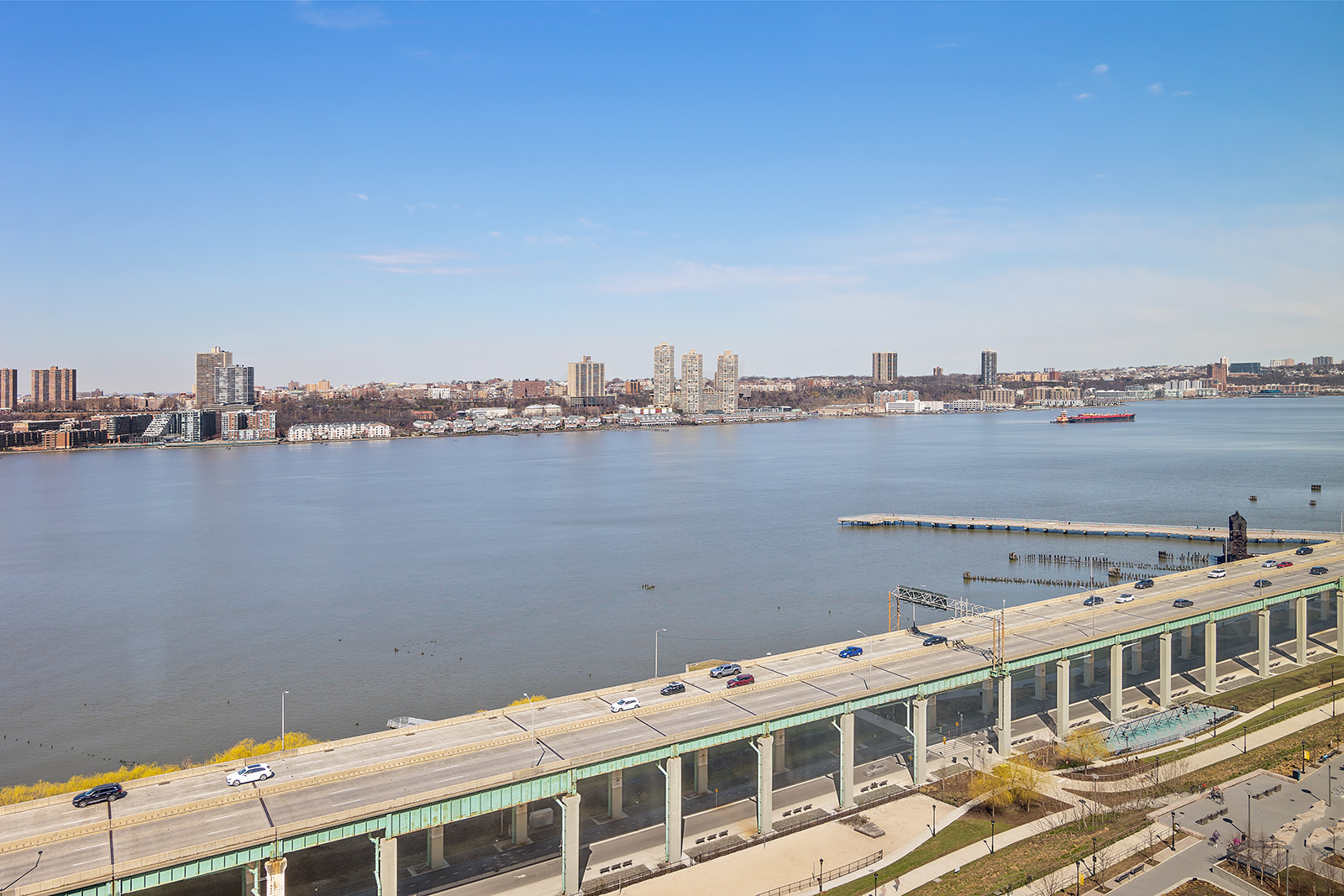100 Riverside Boulevard, Unit 20E Manhattan, NY 10069 - Photo 8 of 10 Gallery Image 8