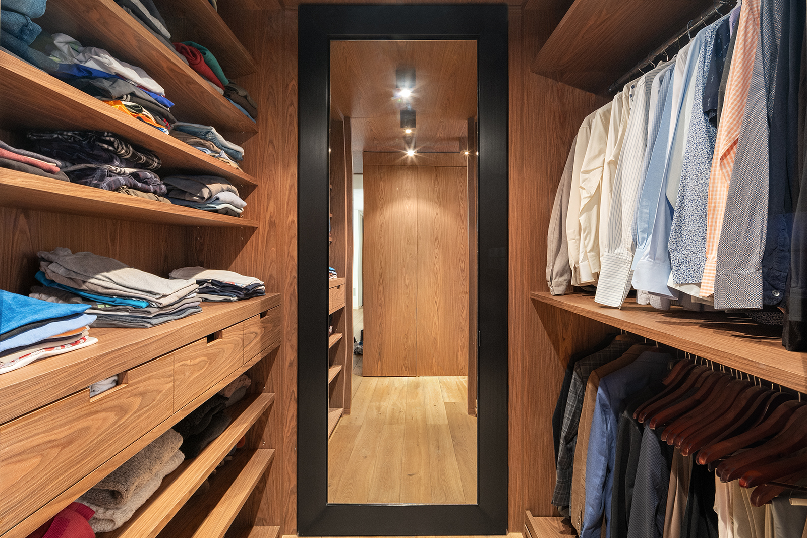 8 East 83rd Street, Unit 5F Manhattan, NY 10028 - Photo 9 of 18