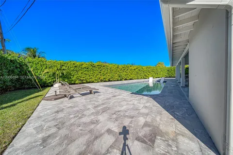 $1,495,000 | 10600 Southwest 80th Court, Miami, FL 33156