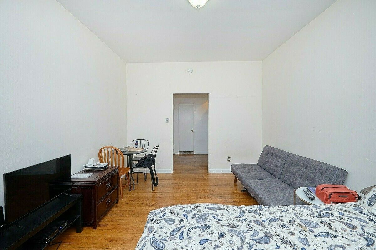 1055 2nd Avenue, Unit 3C Manhattan, NY 10022 - Photo 4 of 6