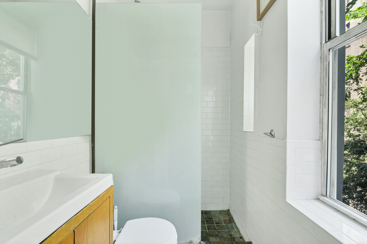 625 East 6th Street, Unit 2 Manhattan, NY 10009 - Photo 11 of 18