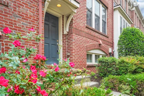 $940,000 | 2619 South Kenmore Court, Arlington, VA 22206