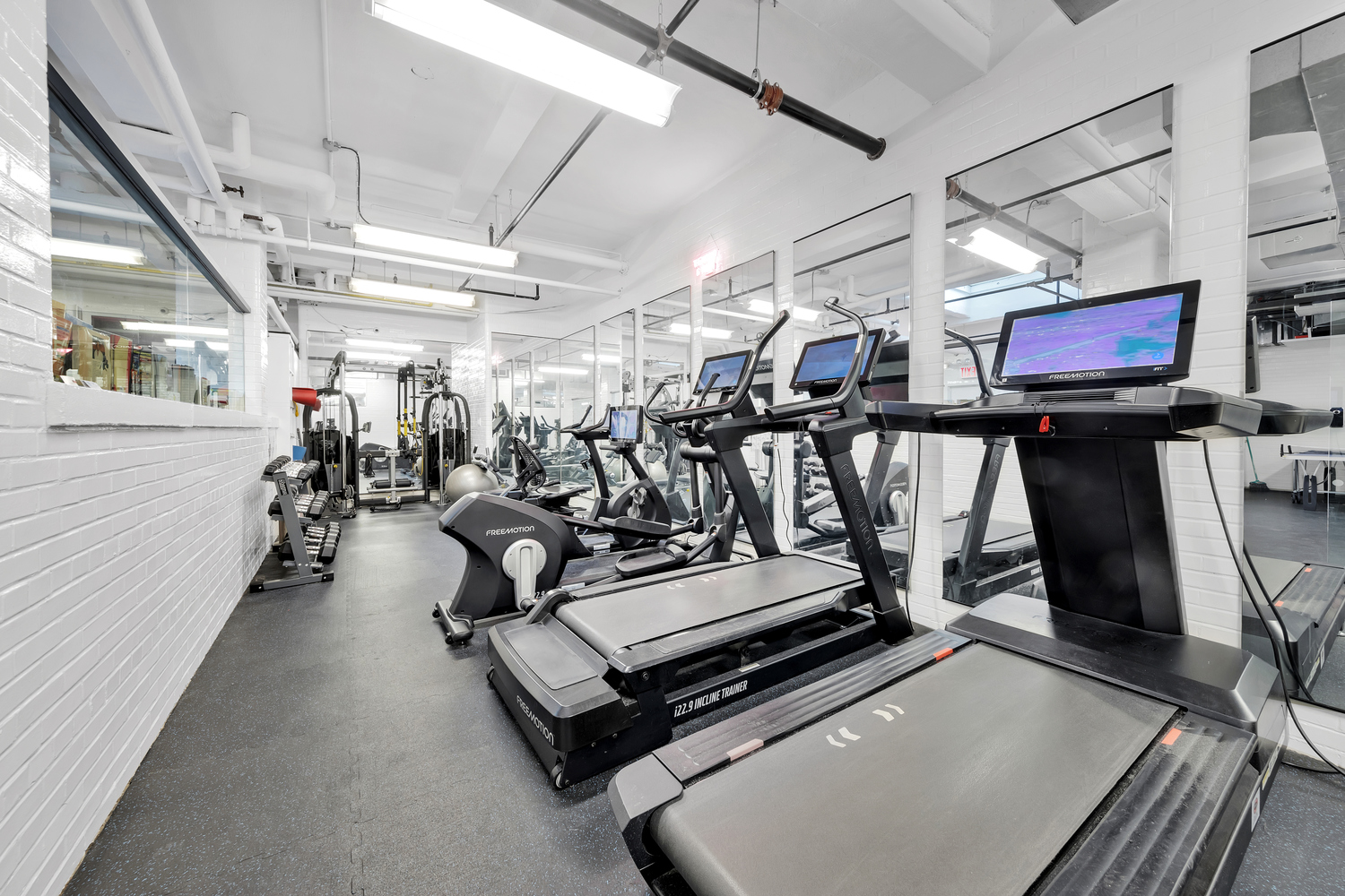 440 West End Avenue, Unit 2E Manhattan, NY 10024 - Photo 10 of 12 a view of gym