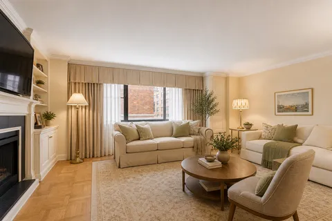 $1,400,000 | 501 East 79th Street, Unit 5E | Upper East Side