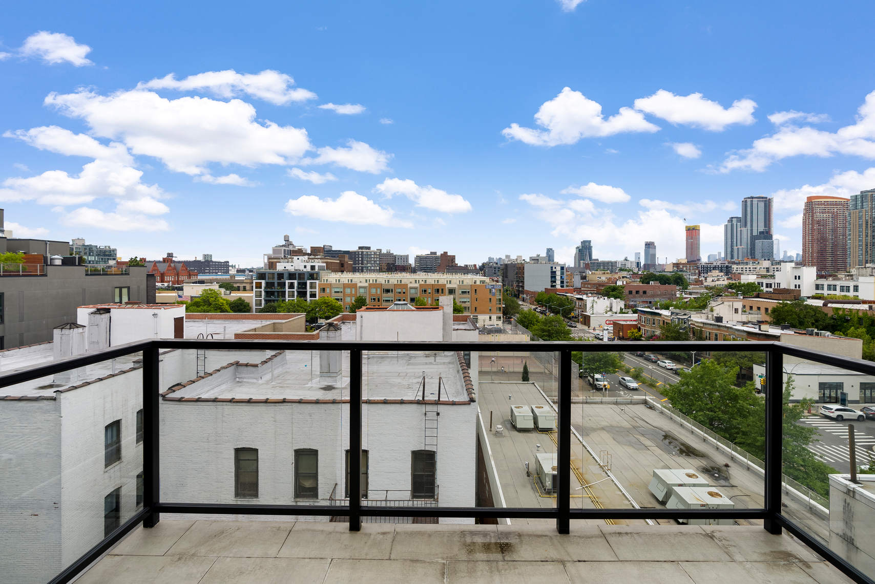 11-12 44th Drive, Unit 6E Queens, NY 11101 - Photo 10 of 16