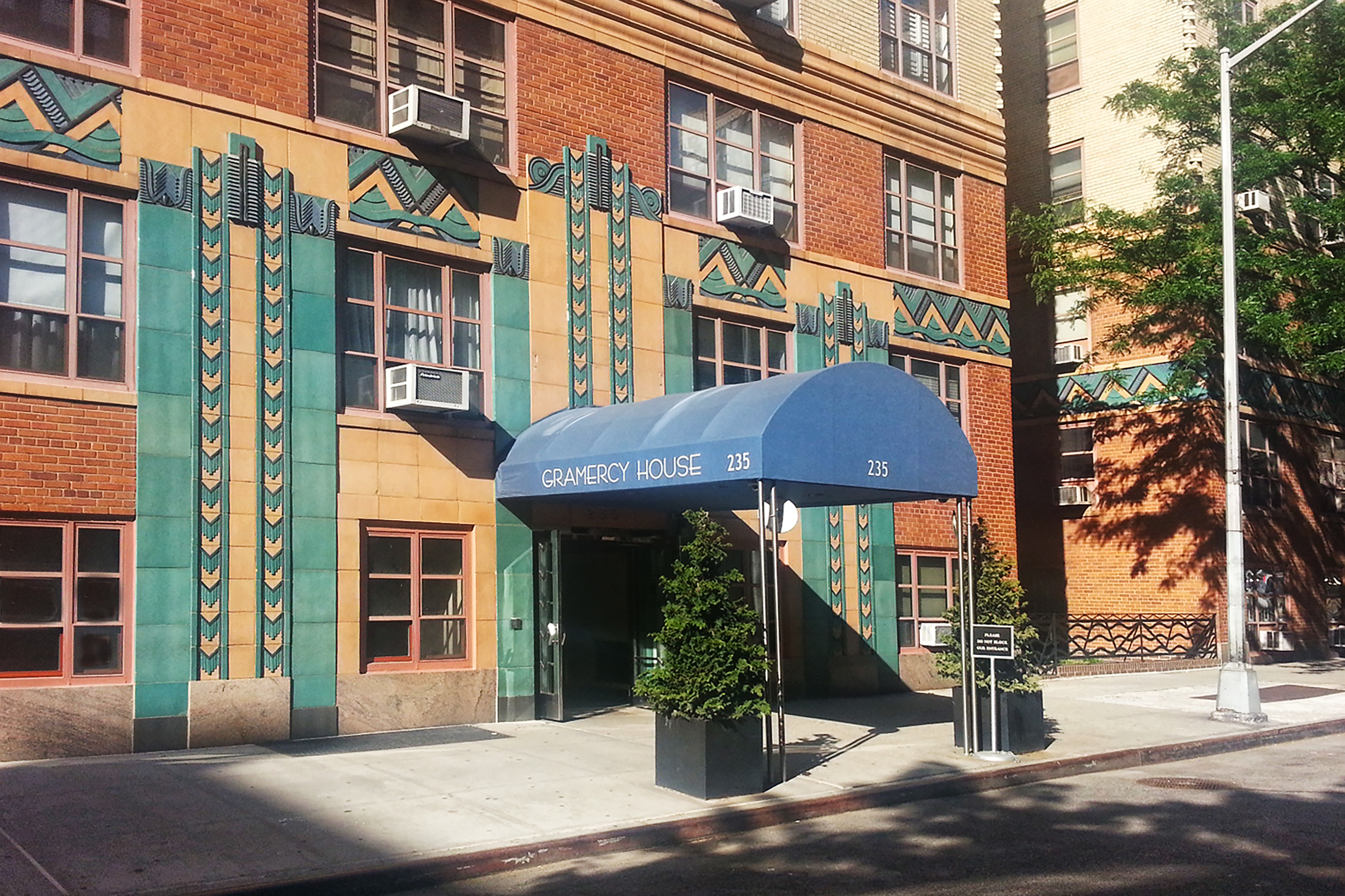235 East 22nd Street, Unit 10M Manhattan, NY 10010 - Photo 14 of 15 Gallery Image 14