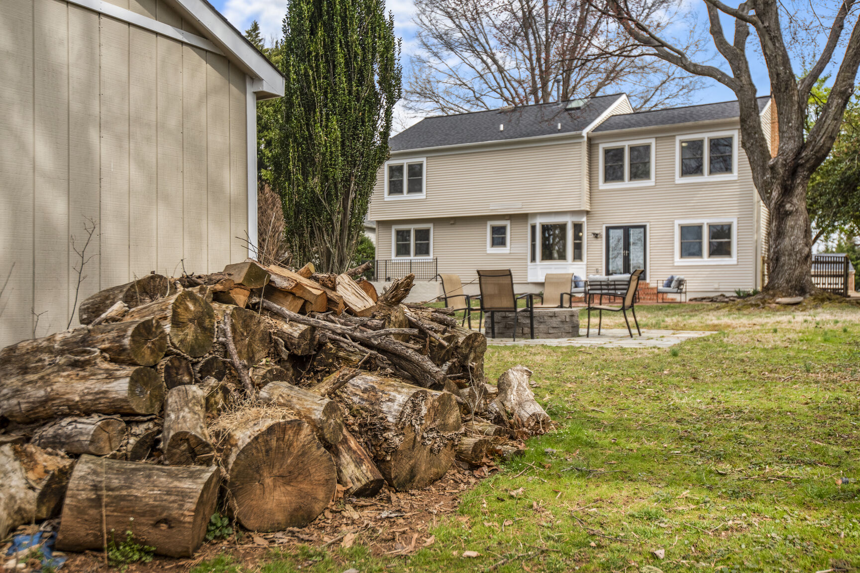 4008 Evangeline Terrace Olney, MD 20832 - Photo 48 of 54 a row of house with outdoor seating