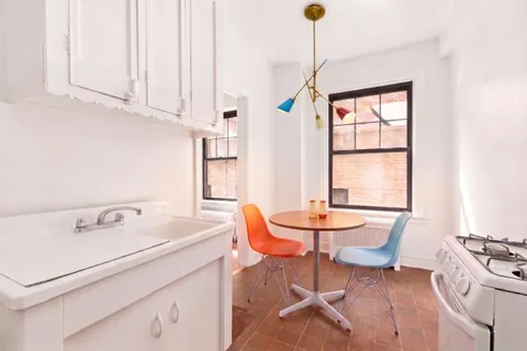 $800,000 | 170 2nd Avenue, Unit 3E | East Village