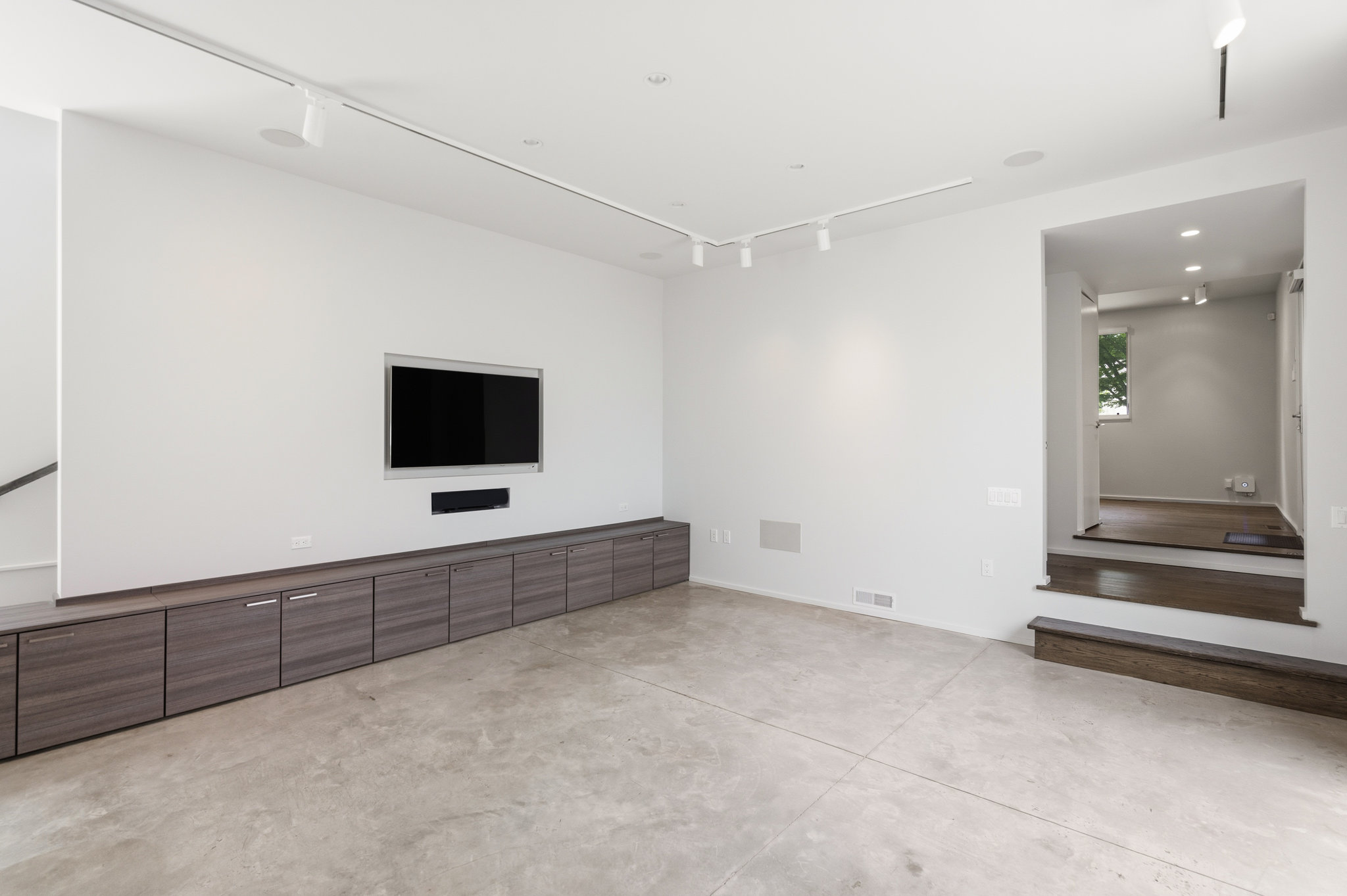 5515 Center Street Chevy Chase, MD 20815 - Photo 33 of 85