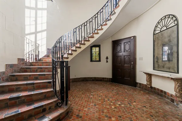 $1,150,000 | 113 Maple Avenue, Oil City, PA 16301