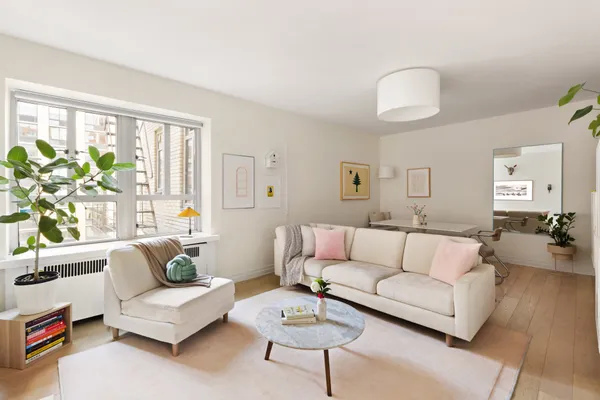$770,000 | 165 West 20th Street, Unit 5C | Chelsea