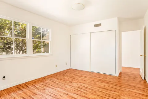 $3,850,000 | 1015 San Vicente Boulevard, Santa Monica, CA 90402