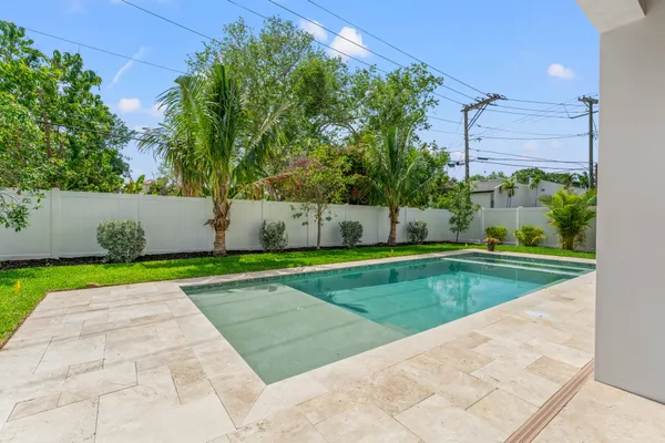 $3,395,000 | 500 East Davis Boulevard, Tampa, FL 33606