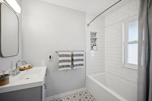 $948,000 | 5 Lower Via Casitas, Greenbrae, CA 94904