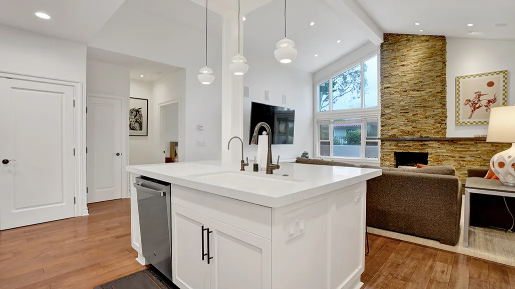 $2,000,000 | 2208 Fortuna, Newport Beach, CA 92660