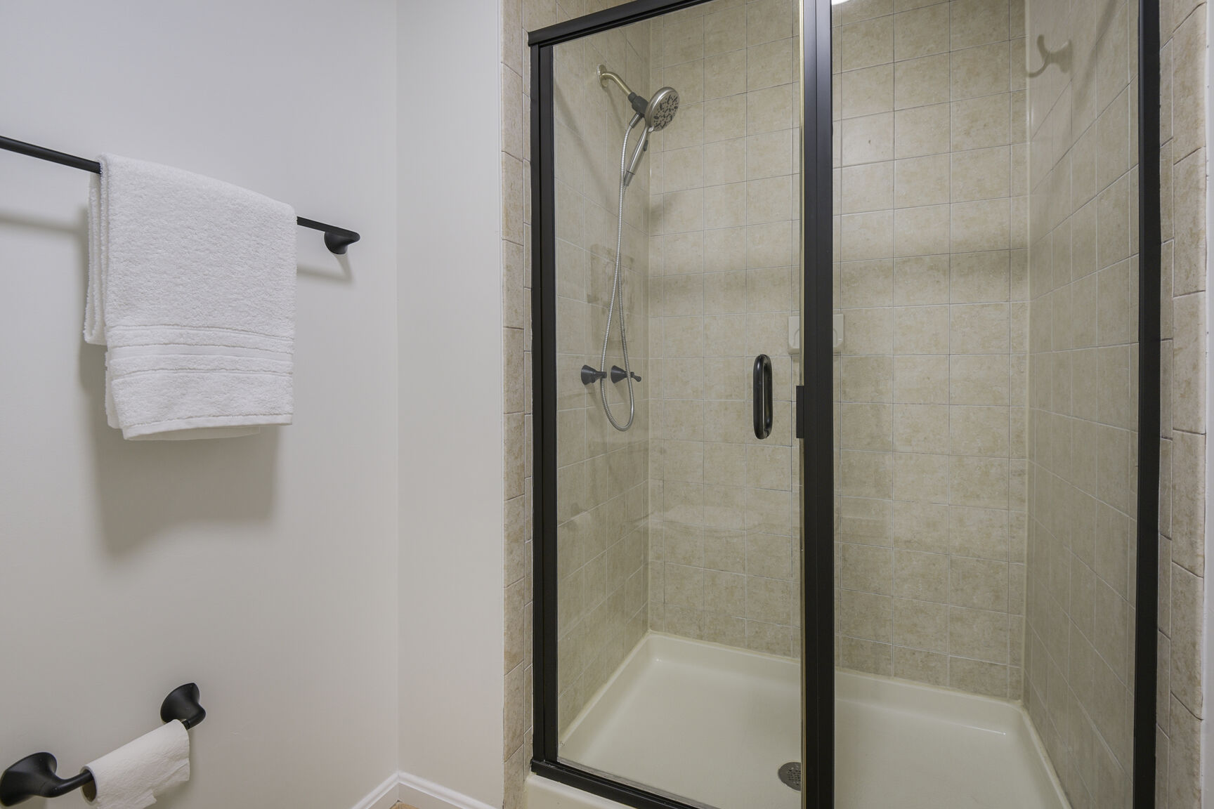 4008 Evangeline Terrace Olney, MD 20832 - Photo 31 of 54 a bathroom with a glass shower door