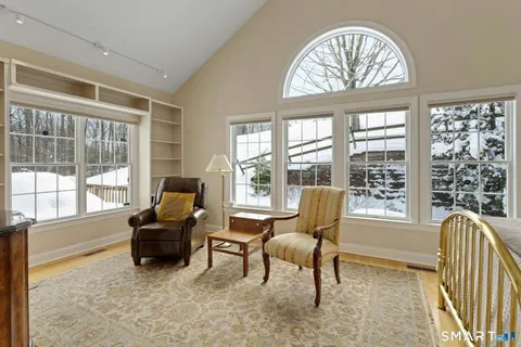 $975,000 | 638 Danbury Road, Unit 9, Ridgefield, CT 06877