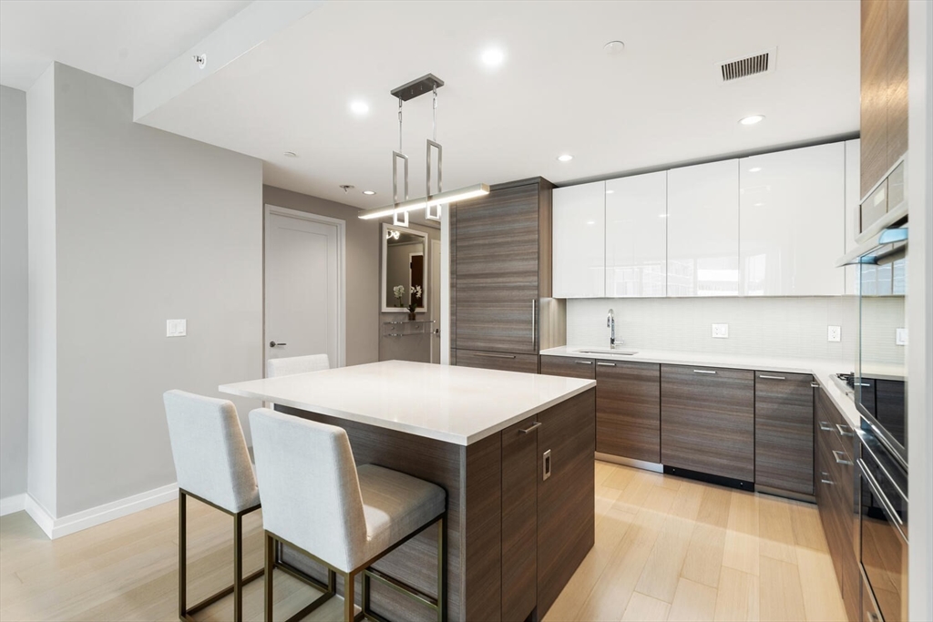 1 Franklin Street, Unit 2307 Boston, MA 02110 - Photo 9 of 31