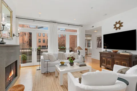 $825,000 | 2516 Q Street Northwest, Unit E201, Washington, DC 20007