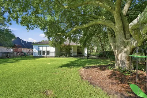 $675,000 | 2101 Sassy Lane, Baton Rouge, LA 70808