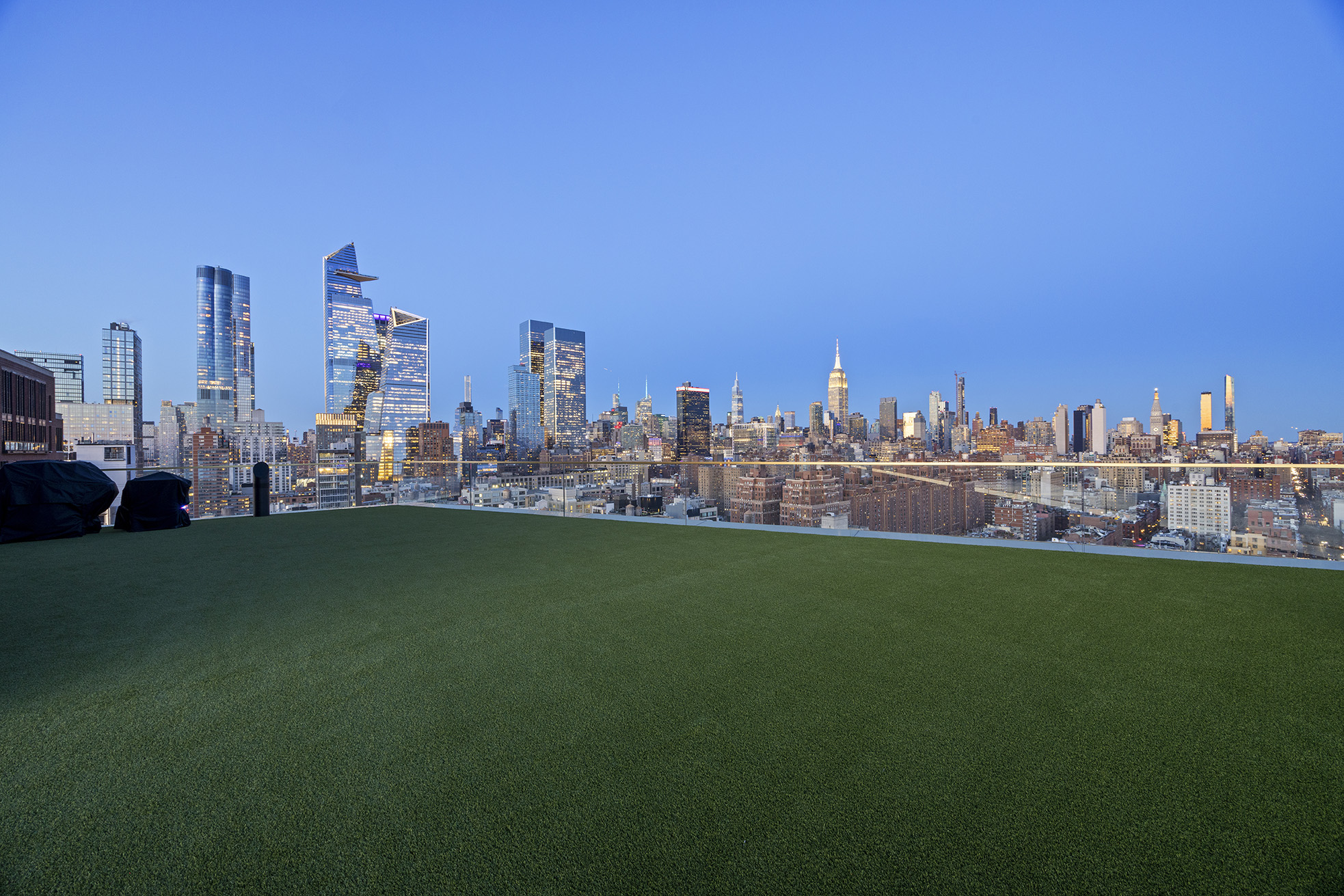 551 West 21st Street, Unit PH Manhattan, NY 10011 - Photo 5 of 51 a view of a city with tall buildings in the background