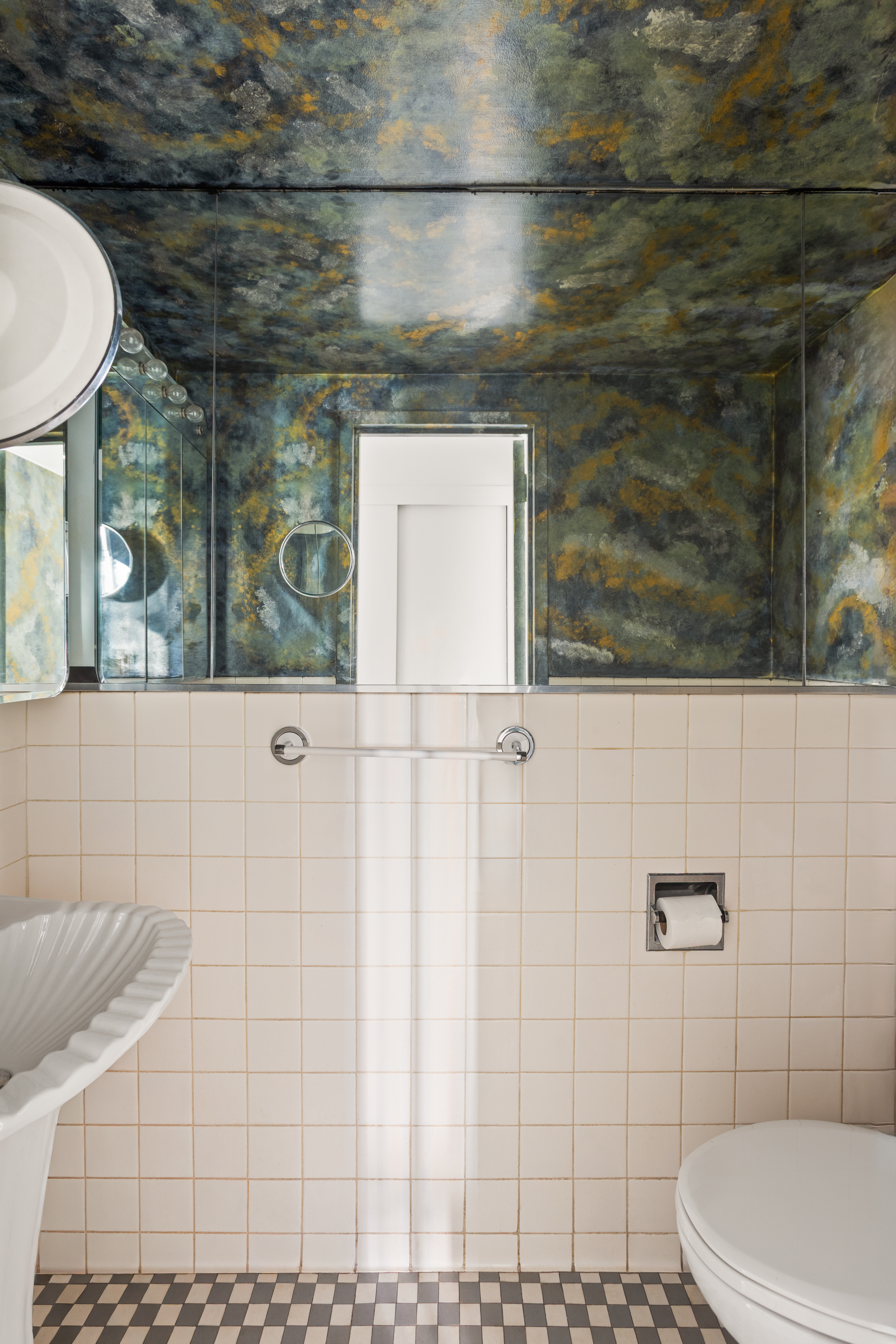 45 Sutton Place South, Unit 20D Manhattan, NY 10022 - Photo 11 of 12 a bathroom with a toilet and a shower