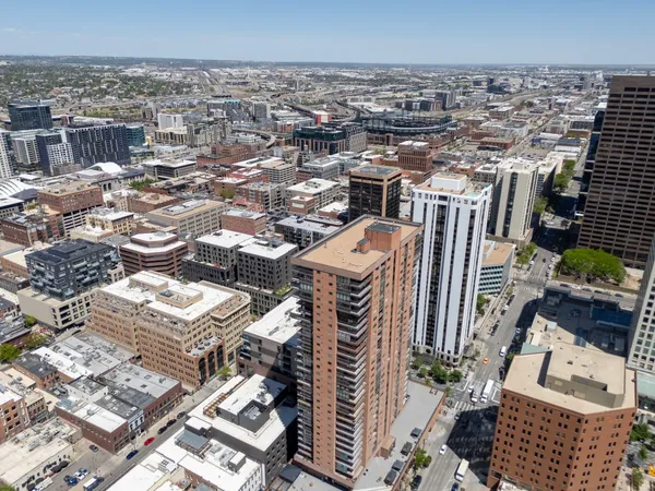 $600,000 | 1551 Larimer Street, Unit 2705, Denver, CO 80202