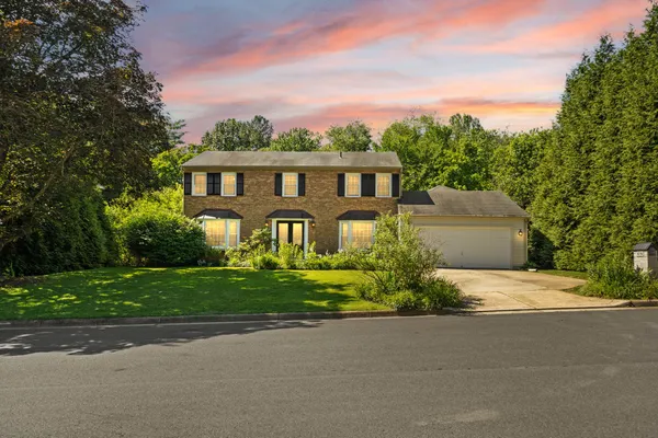 $1,325,000 | 9719 Cinnamon Creek Drive, Vienna, VA 22182