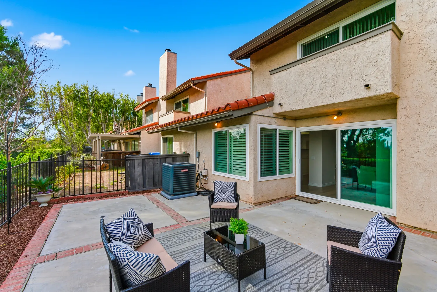 $819,000 | 19237 Index Street, Unit 4, Porter Ranch, CA 91326