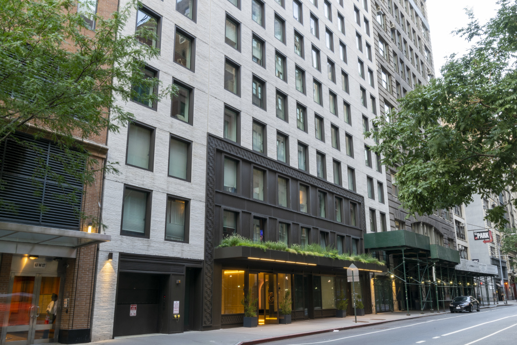 55 West 17th Street, Unit 701 Manhattan, NY 10011 - Photo 18 of 20 a front view of a building