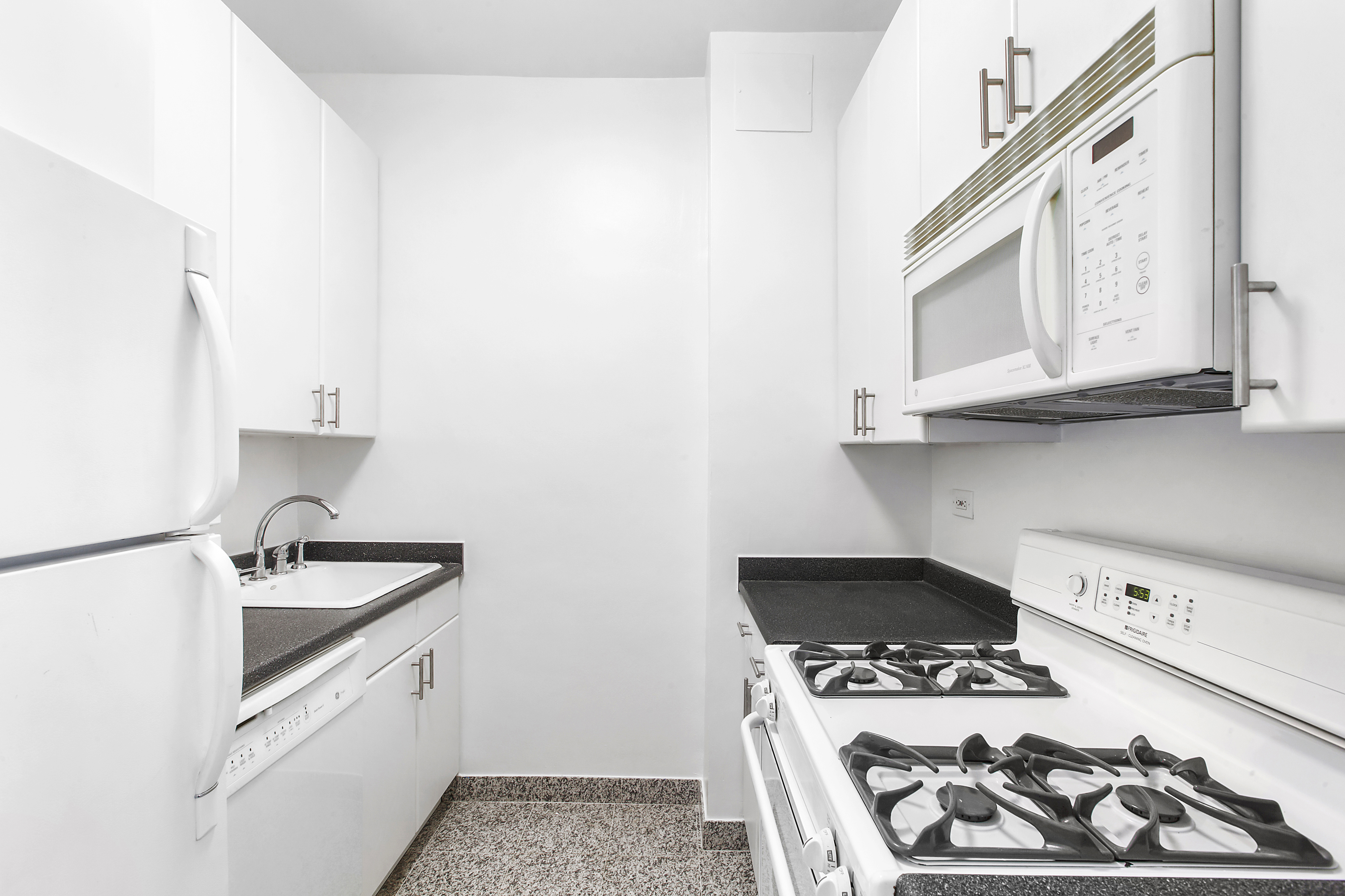 60 East 8th Street, Unit 16D Manhattan, NY 10003 - Photo 5 of 10