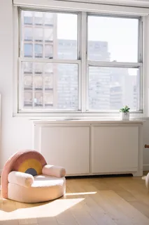 a view of a window in a room