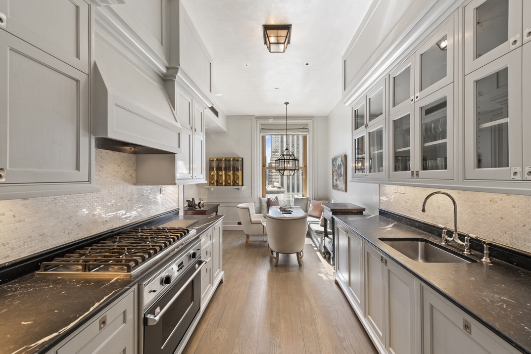 1 Central Park South, Unit 509 Manhattan, NY 10019 - Photo 8 of 33