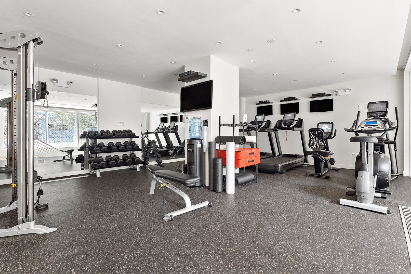 151 West 21st Street, Unit 8C Manhattan, NY 10011 - Photo 7 of 8