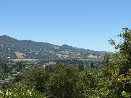 $1,250,000 | 275 Kerry Lane, Cloverdale, CA 95425