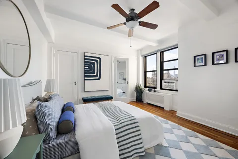 $1,550,000 | 110 West 86th Street, Unit 16B | Upper West Side