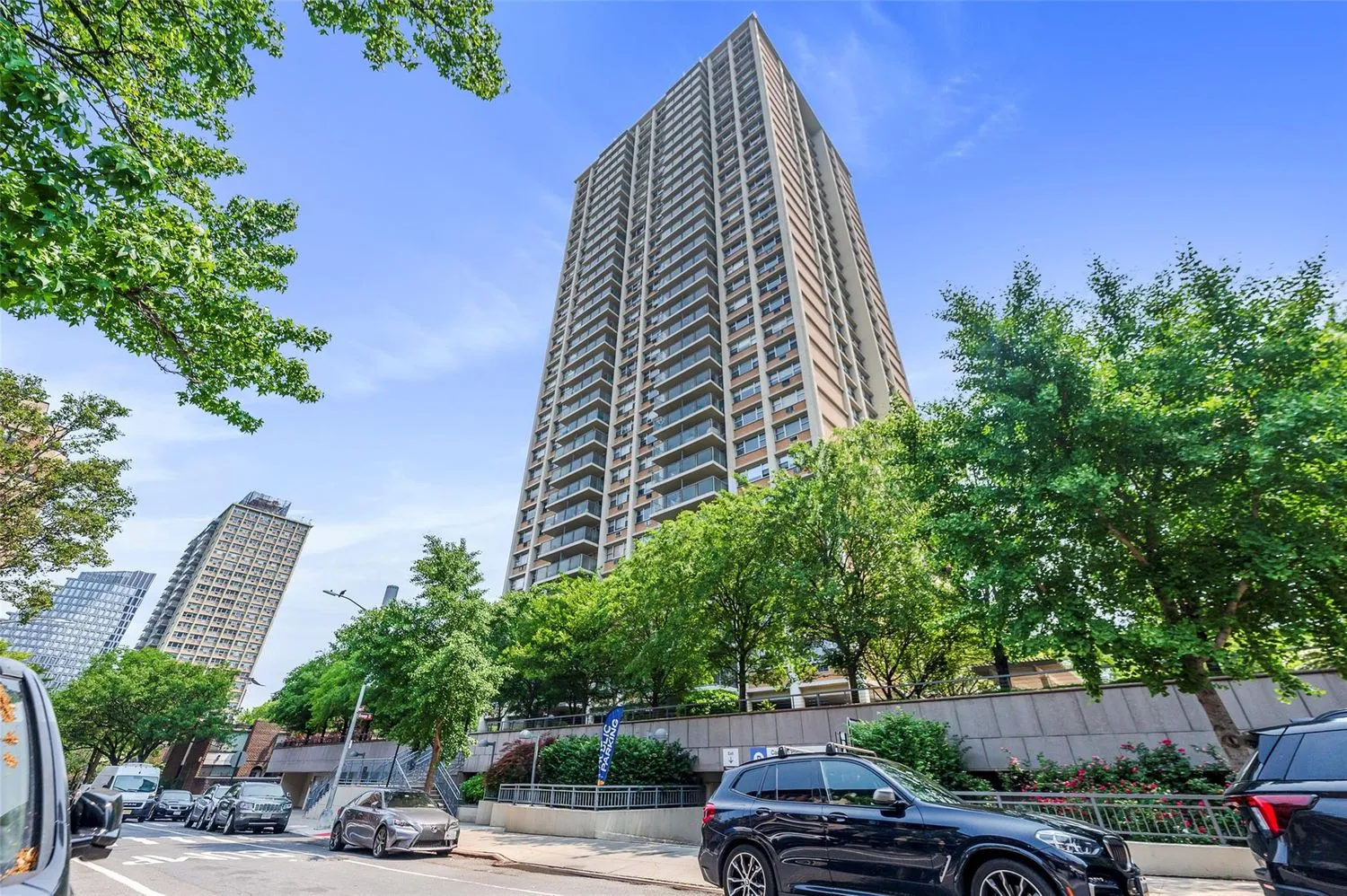 $3,350,000 | 37 Henry Street | Brooklyn Heights