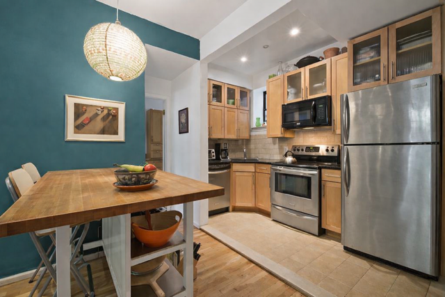 338 Prospect Place, Unit 1B Brooklyn, NY 11238 - Photo 2 of 7