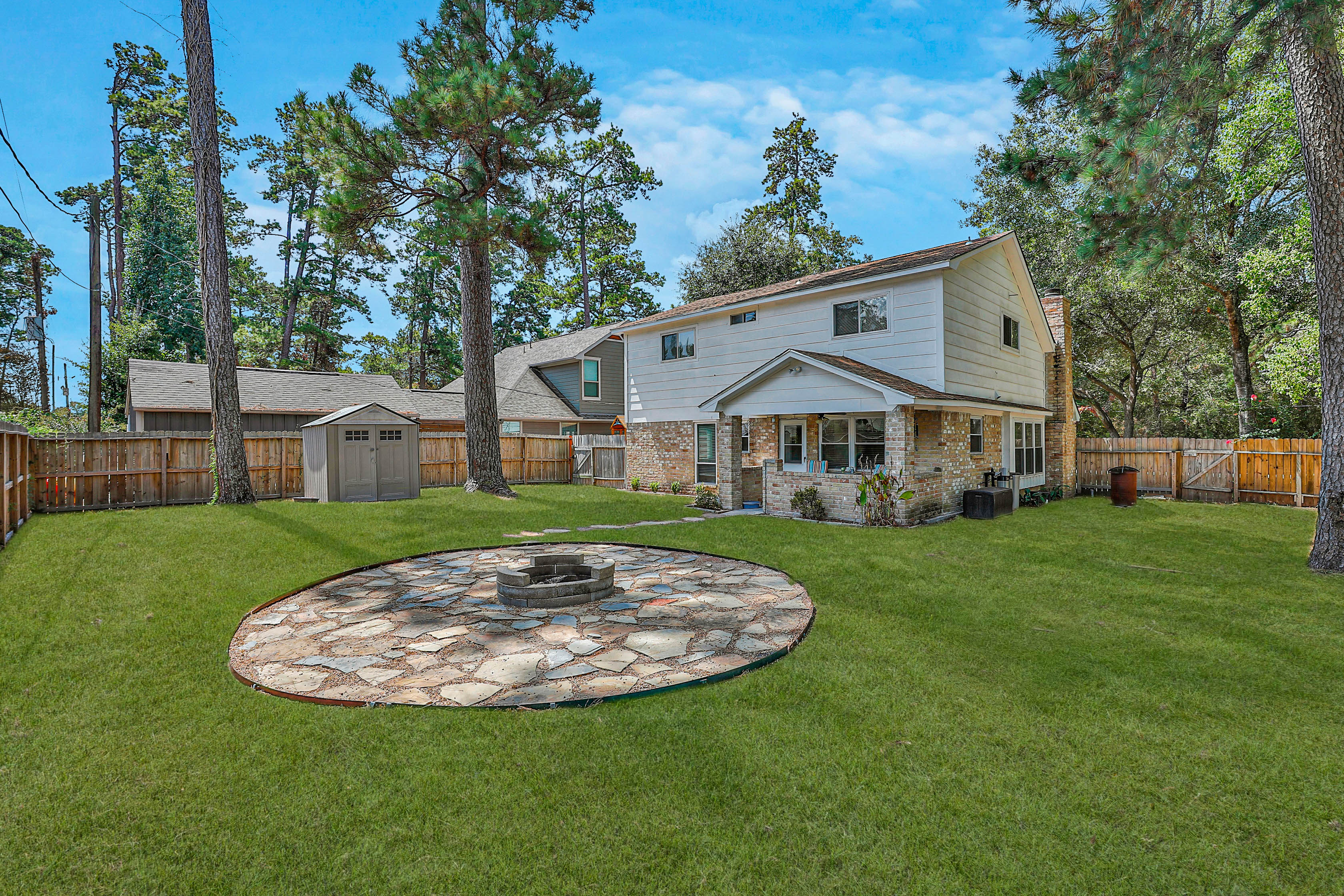10212 Sunset Lane Conroe, TX 77385 - Photo 2 of 10