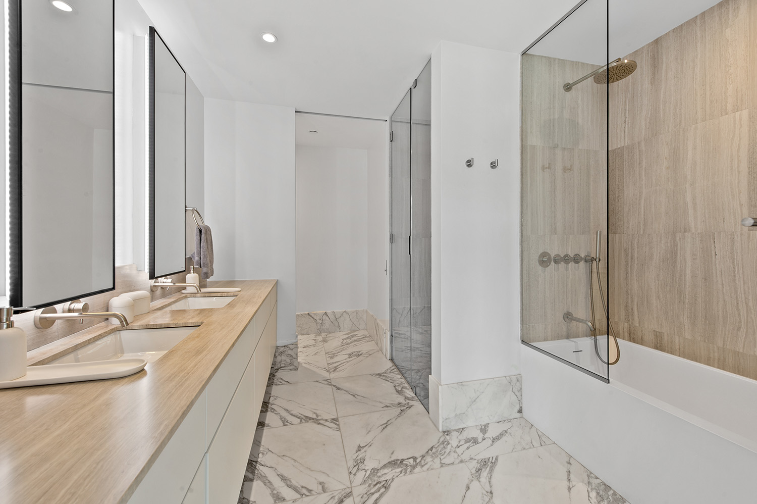 429 Kent Avenue, Unit L53 Brooklyn, NY 11249 - Photo 11 of 23