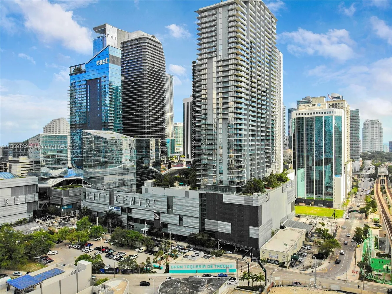 $645,000 | 88 Southwest 7th Street, Unit 2008, Miami, FL 33130