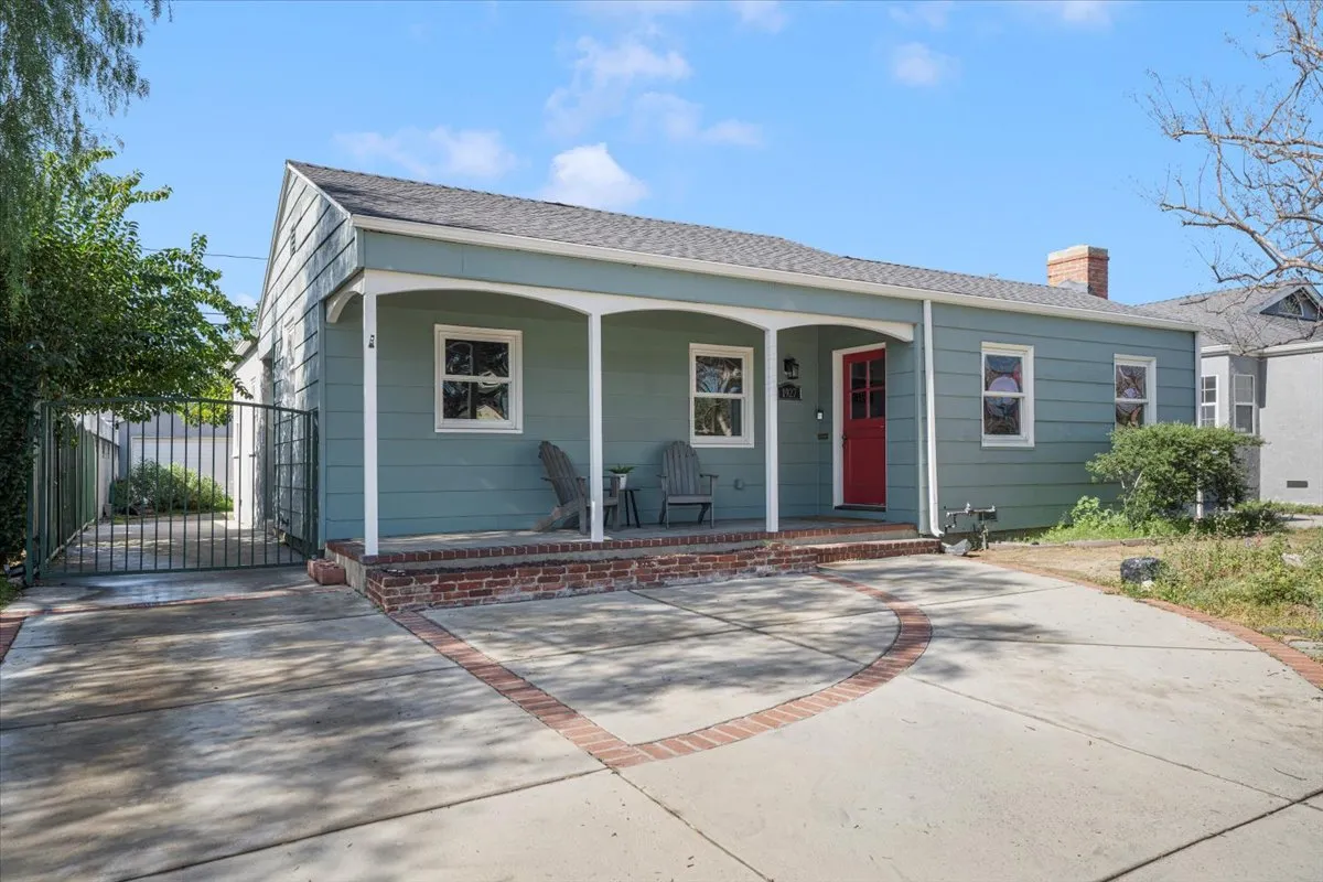 $975,000 | 1927 North Fairview Street, Burbank, CA 91505