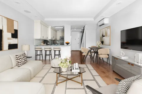 $1,299,000 | 393 West 49th Street, Unit 5NN | Hell's Kitchen