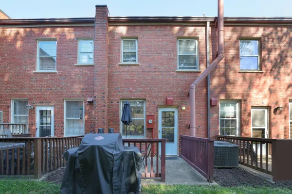 Contact Agent | 1300 South Cleveland Street, Unit Undisclosed, Arlington, VA 22204