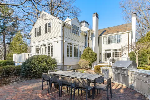 $6,750,000 | 64 Albion Road, Wellesley, MA 02481